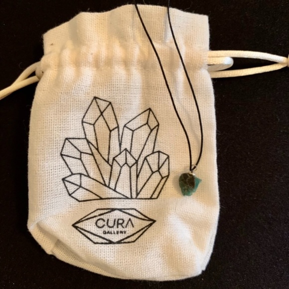 Cura Necklace - Picture 1 of 4